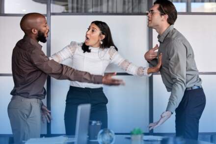 Gestion des conflits d’équipe : guide pratique pour Scrum Master